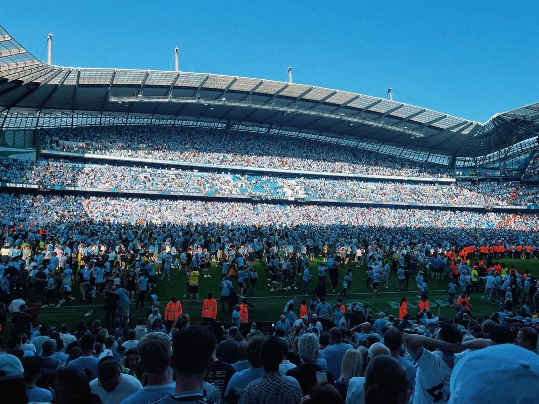 罗马税前年薪排名：迪巴拉1290万断崖领跑，利昂-贝利650万第2（罗马队税前年薪榜：迪巴拉1290万一骑绝尘，利昂-贝利650万居次）