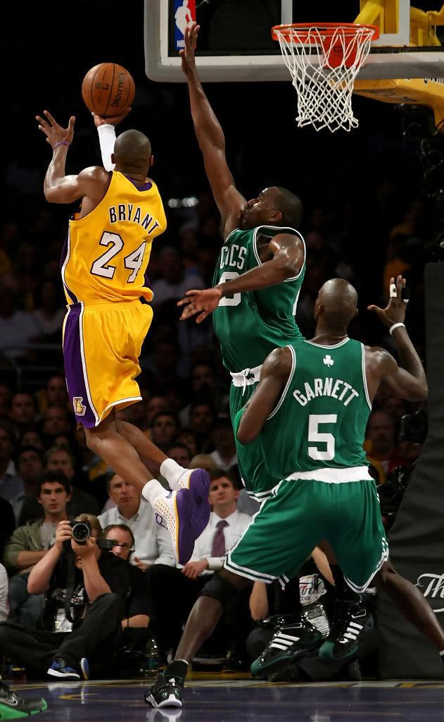 京都外援埃利亚斯：确实讨论过入籍日本，若机会合适我会考虑（京都外援埃利亚斯称曾商谈日本入籍：若时机合适愿考虑）