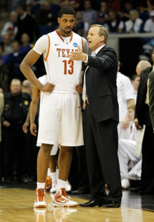 欧冠淘汰赛前瞻：拜仁主场迎战利物浦,（欧冠淘汰赛前瞻：拜仁坐镇主场对阵利物浦）