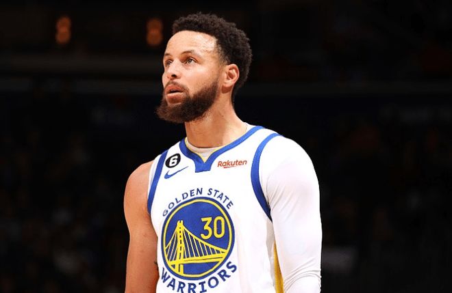 F1大结局解析：诺里斯末站拿到第三或以上即可锁定车手总冠军（F1收官战解读：诺里斯末站进前三即可锁定车手总冠军）