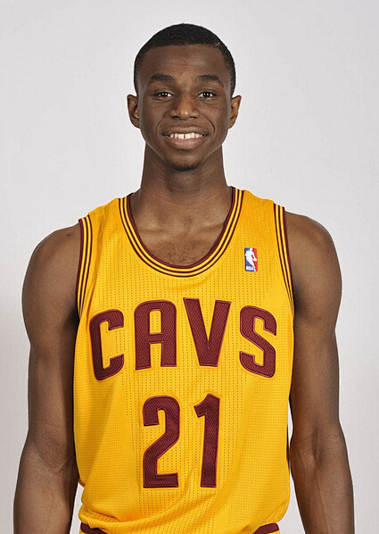 TA：亚足联提出的附加条件让米兰vs科莫的意甲海外赛推进受阻（TA：亚足联附加条件横生枝节，米兰对科莫的意甲海外赛推进受挫）