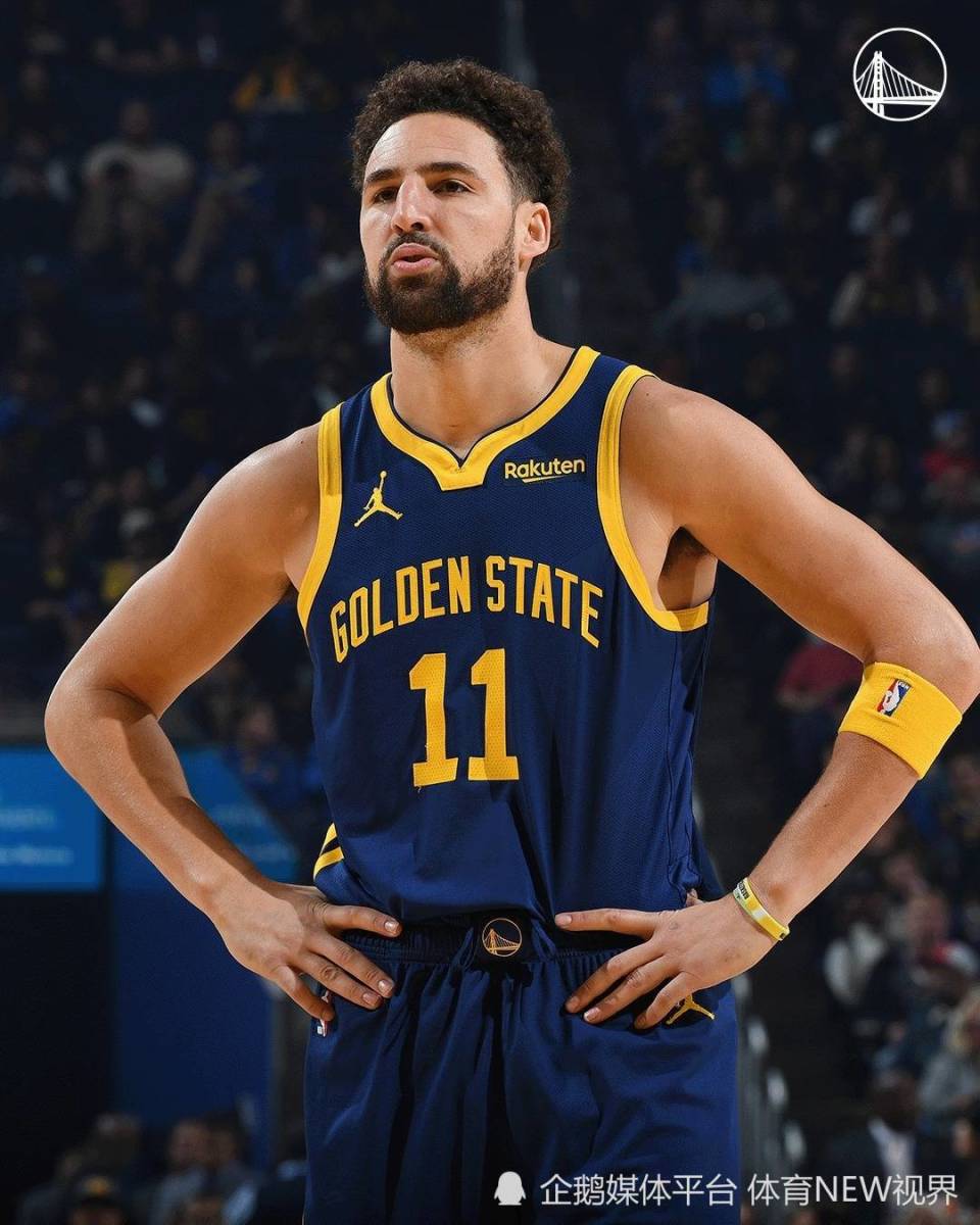 数据占优，拜仁对阿森纳5场不败，14次交手赢下8场（数据优势明显：拜仁近5次对阵阿森纳保持不败，14次交锋斩获8胜）