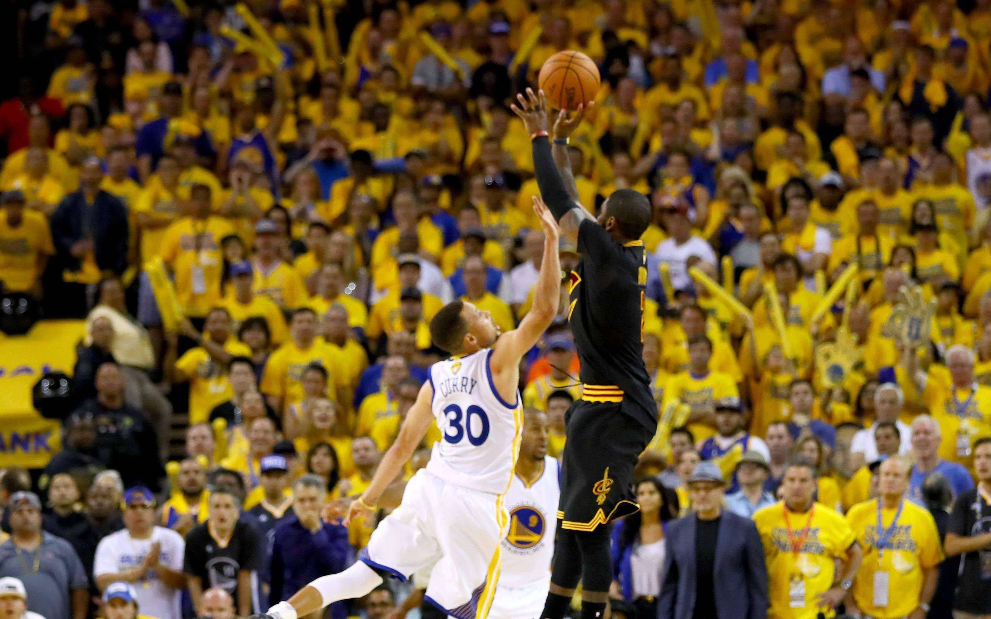 NBA战报：克尼佩尔21分7助，黄蜂111-86大胜猛龙（NBA简讯：克尼佩尔21分7助攻，黄蜂111-86轻取猛龙）